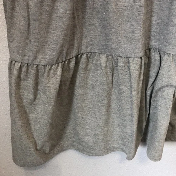 GAP dress Women's M light heather gray cap sleeve tiered knit v neck petite EUC - Picture 3 of 11